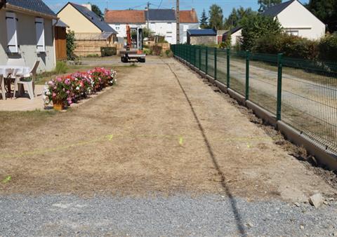Paysagiste Herbignac, accès abris de jardin avant travaux paysagers